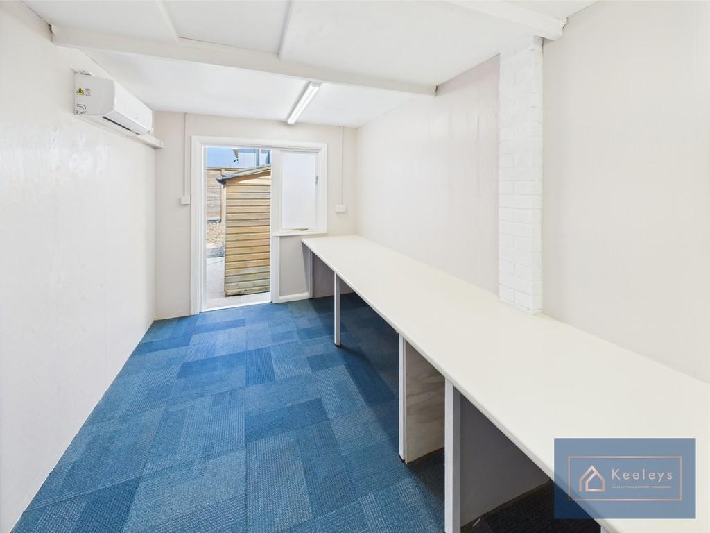 Office/garage