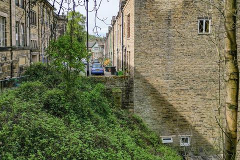 4 bedroom terraced house for sale, Chapel Avenue, Hebden Bridge