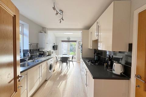 3 bedroom semi-detached house for sale, Crackley Hill, Kenilworth