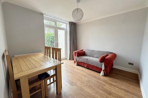 3 bedroom semi-detached house for sale, Crackley Hill, Kenilworth