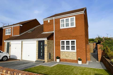 3 bedroom semi-detached house for sale, Braemar Drive, South Shields