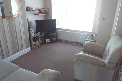 2 bedroom end of terrace house for sale, 169 Wold Road