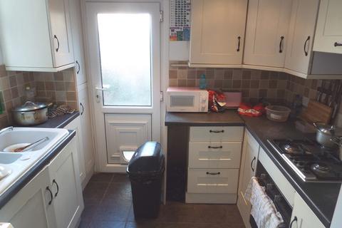 2 bedroom terraced house to rent, 7 Alandale