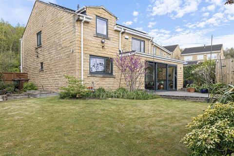 4 bedroom detached house for sale, Thorgrow Close, Fenay Bridge, Huddersfield, HD8 0FY