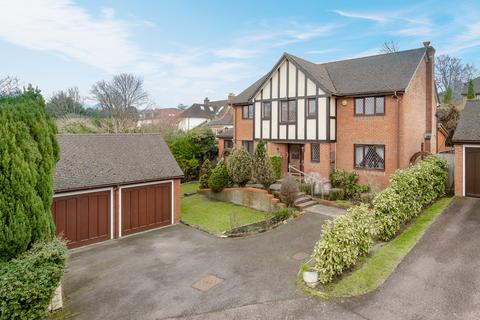 5 bedroom detached house for sale, Balmoral Gardens, Sanderstead CR2