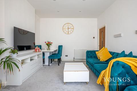 1 bedroom flat for sale, Brightwell Avenue, Westcliff-On-Sea, SS0