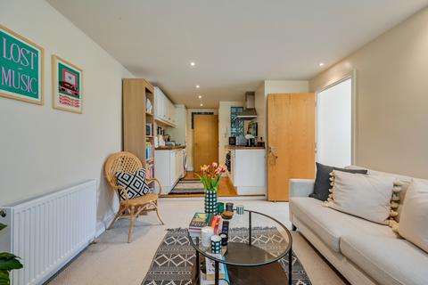 2 bedroom apartment for sale, Flat 4 12a Victoria Road, Cirencester