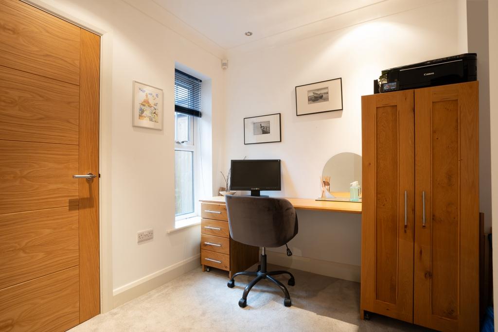 2 wellwood close-17 A - study