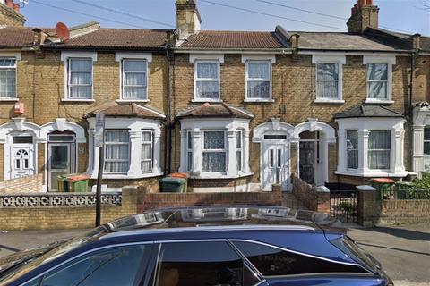 3 bedroom terraced house to rent, Keppel Road, East Ham, E6