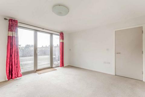 3 bedroom flat for sale, Hammersley Road, Canning Town, London, E16