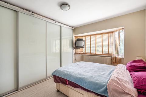 4 bedroom semi-detached house for sale, Holders Hill Road, Mill Hill East, London, NW7