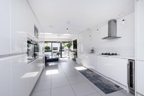 78 Redmans Road, London, E1 3AG
