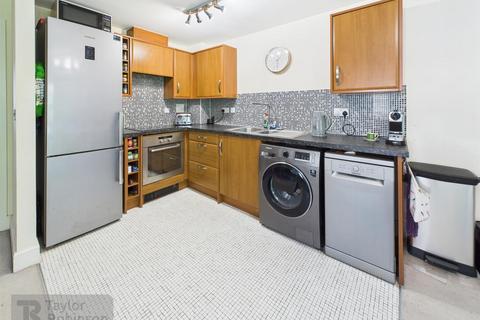 2 bedroom apartment for sale, Pound Hill, Crawley