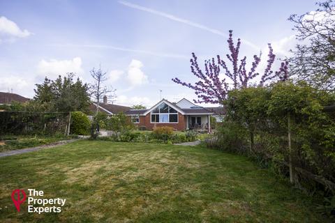 4 bedroom bungalow for sale, Theale Road, Reading, RG30