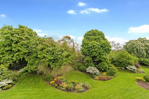 3 bedroom flat for sale, Charlwood House, 6 Strand Drive, Richmond, Surrey