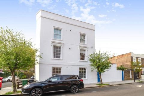 3 bedroom flat to rent, Hartland Road, Chalk Farm, London