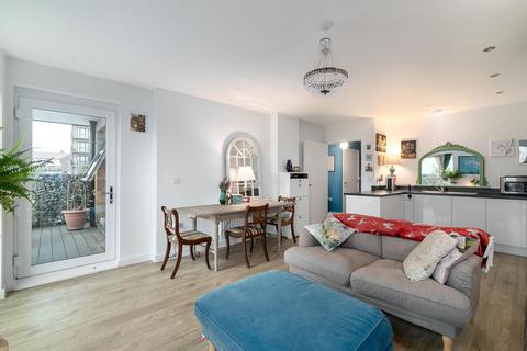 1 bedroom flat for sale, 2 Rowland Road, London