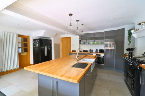 23 Barr Common Road, Walsall, WS9 0SY