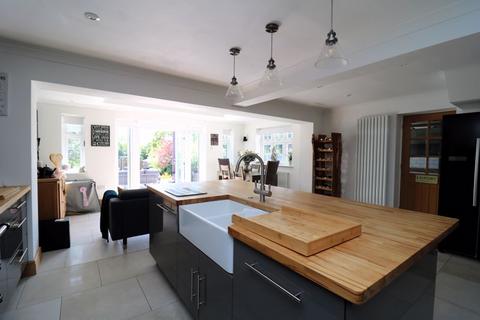 23 Barr Common Road, Walsall, WS9 0SY