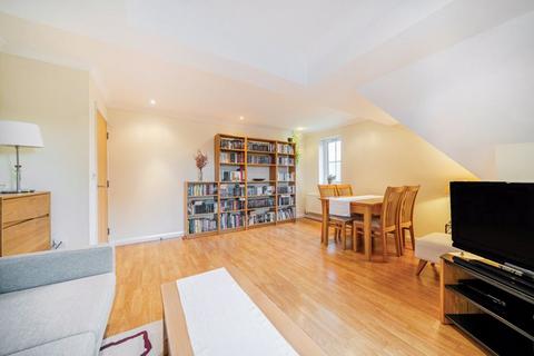 Flat 10, 4 Foxley Lane, Purley, CR8 3EP