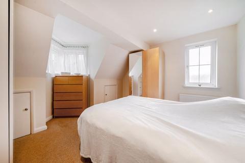 Flat 10, 4 Foxley Lane, Purley, CR8 3EP