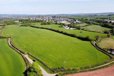 Land to rent, Approximately 33.15 acres of Grazing and Mowing Land, Llanharry, Pontyclun, CF72 9LZ
