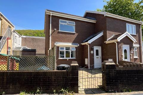 7 Ferry Close, Neath, SA11 2RW