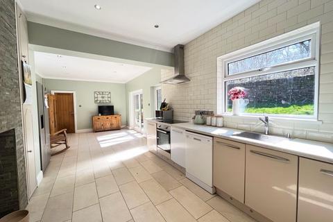 5 bedroom bungalow for sale, Nantlais, Llanharan, Pontyclun CF72 9NH