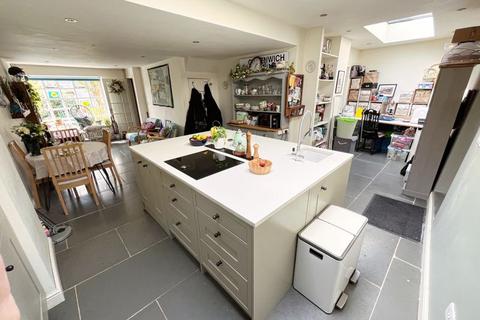 2 bedroom cottage for sale, Glenn Cottage, 3 College Street, Llantwit Major, The Vale of Glamorgan CF61 1SG