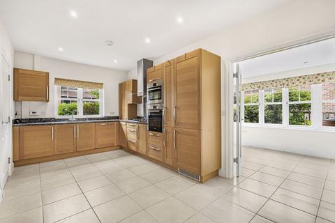 2 bedroom semi-detached house for sale, Frenchlands Gate, Ockham Road South, East Horsley