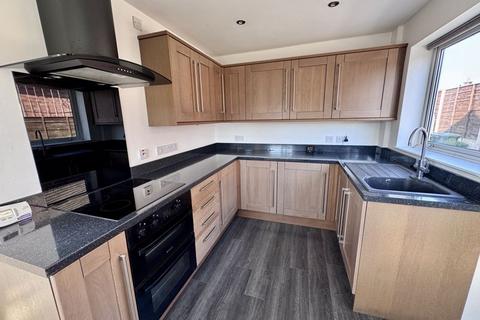 2 bedroom bungalow to rent, Margery Avenue, Stoke-On-Trent