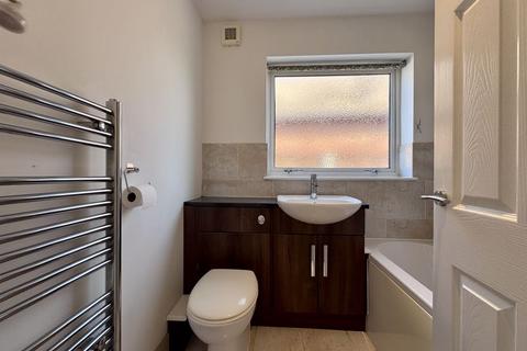 2 bedroom bungalow to rent, Margery Avenue, Stoke-On-Trent