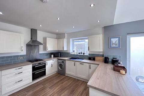 3 bedroom detached bungalow for sale, St Helens Crescent, Llanellen, Abergavenny