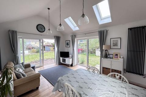 3 bedroom detached bungalow for sale, St Helens Crescent, Llanellen, Abergavenny
