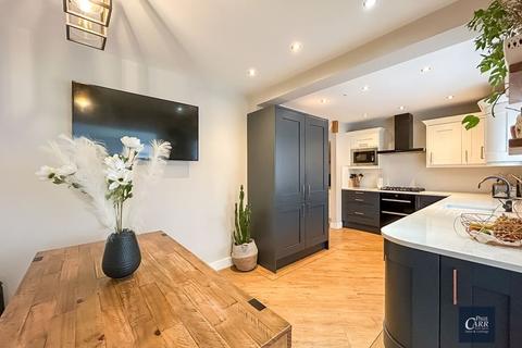 49 Forest Close, Sutton Coldfield, B74 2JY