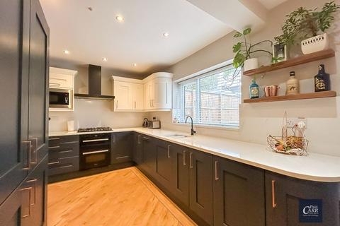 49 Forest Close, Sutton Coldfield, B74 2JY