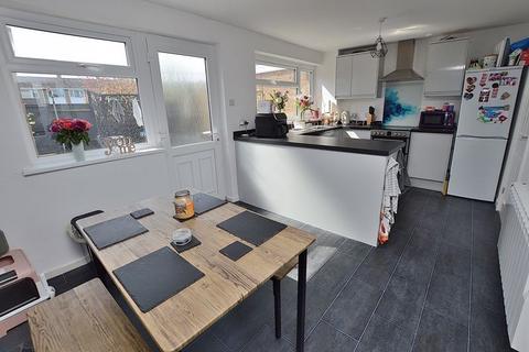 3 bedroom terraced house for sale, 26 Keble Court, Tattershall