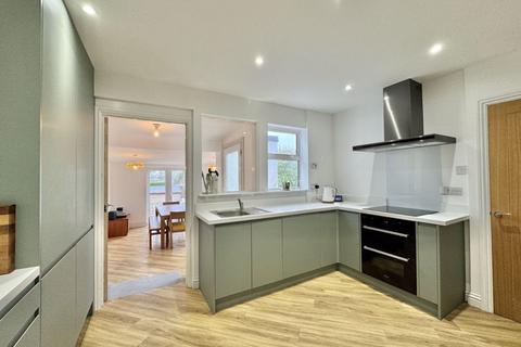 3 bedroom end of terrace house for sale, Moresk Road, Truro CASH BUYERS ONLY