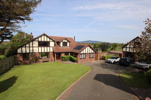 5 bedroom detached house for sale - Bourne Court, Brookfield Avenue, Castletown