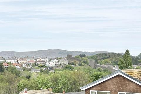 undefined, Tan Benarth, Conwy