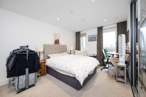 2 bedroom flat for sale, Wiverton Tower, New Drum Street, Aldgate, London, E1