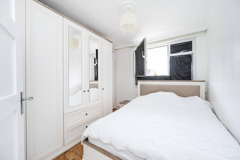2 bedroom flat for sale, Macbeth House, Arden Estate, Hoxton, London, N1