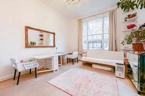 2 bedroom flat for sale, Redcliffe Gardens, Chelsea, London, SW10
