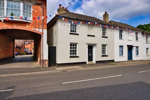 3 bedroom cottage for sale, Central Chobham Village, Surrey