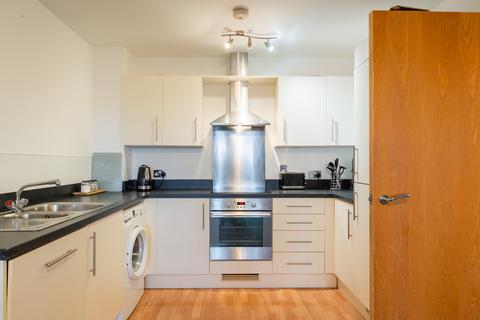 2 bedroom flat for sale, Cardiff CF10