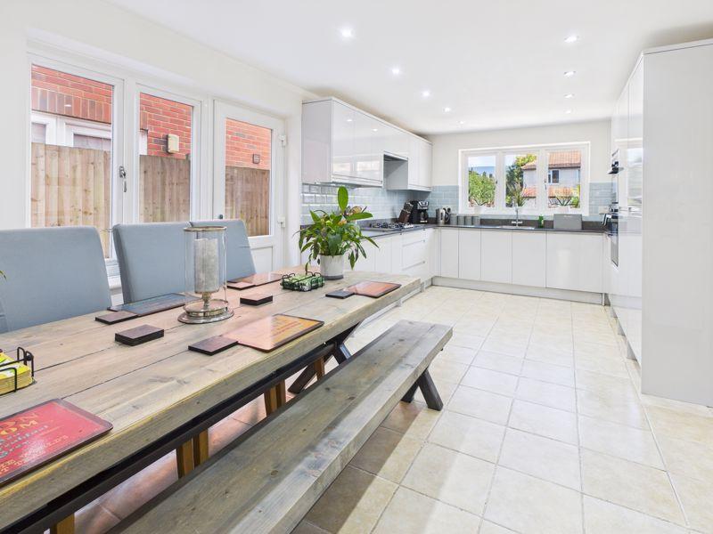 Kitchen/breakfast