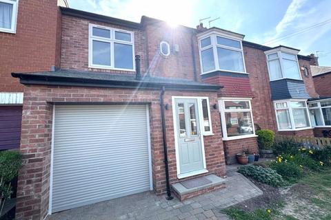 4 bedroom semi-detached house for sale - Teviotdale Gardens, High Heaton