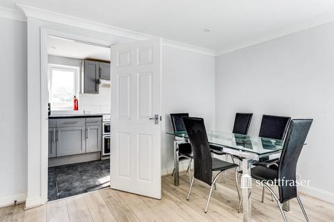 2 bedroom apartment to rent, Fernhill Court, OX5