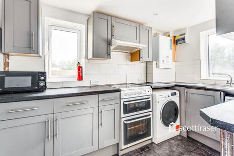 2 bedroom apartment to rent, Fernhill Court, OX5