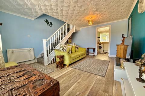 2 bedroom terraced house for sale, Lake View Close, Tamerton Foliot, Plymouth. A gorgeous 2 bedroomed home with a fabulous garden, driveway and GARAGE